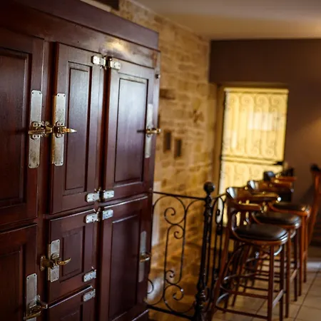 Logis De L'abbaye Celles-sur-Belle