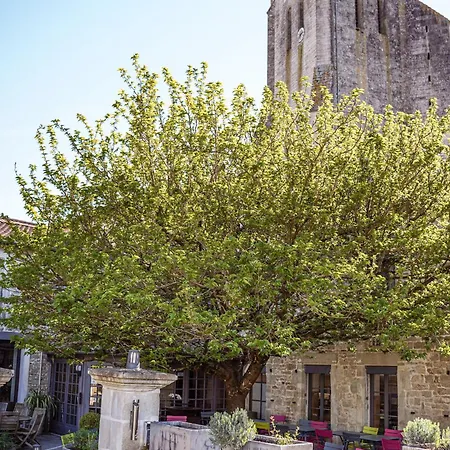 ホテル Logis De L'abbaye 2*