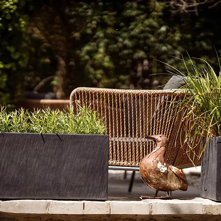 Logis De L'abbaye ホテル 2*