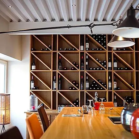 Logis De L'abbaye Hotel Celles-sur-Belle