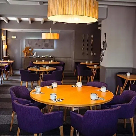 Logis De L'abbaye Hotel Celles-sur-Belle