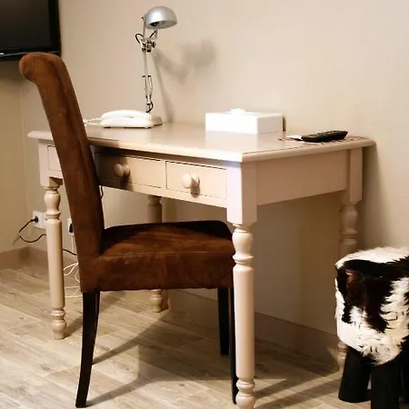 Logis De L'abbaye 호텔 Celles-sur-Belle