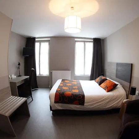 Logis De L'abbaye ホテル 2*