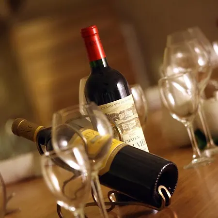 ホテル Logis De L'abbaye Celles-sur-Belle