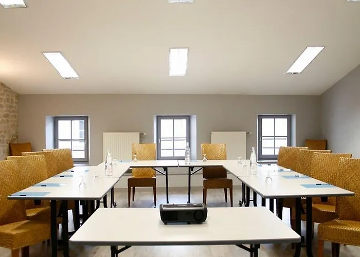 Logis De L'abbaye 2* Celles-sur-Belle